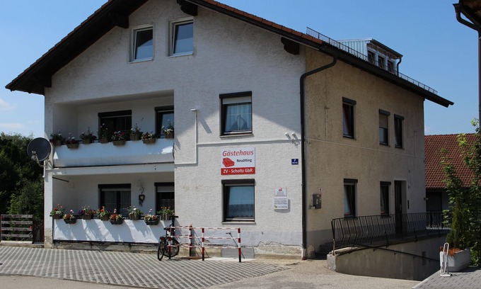Neuoetting House | Family-Friendly ZV-Scholtz in Lower Austria Awaits You