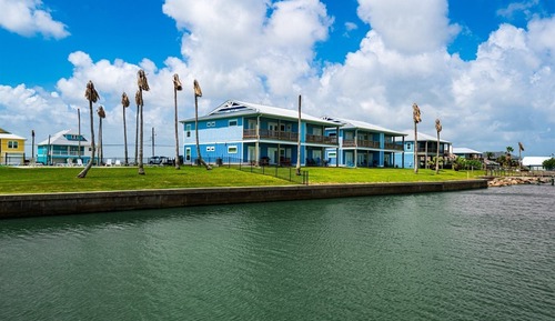 Condo (2 Bedrooms)
