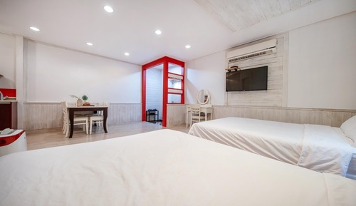 Basic Room, 1 Bedroom (Hermoso (must with pet))