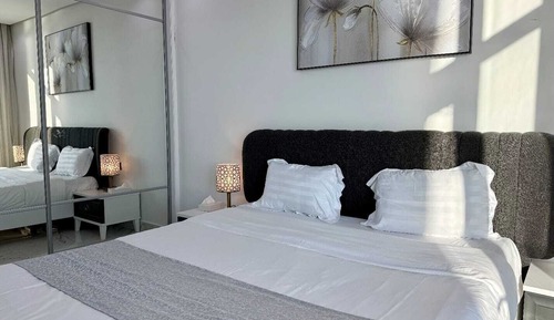 Junior Apartment