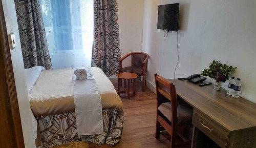 Deluxe Single Room