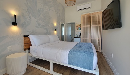 Economy Room, 1 Queen Bed
