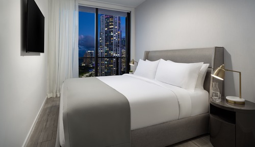 Bay View Three Bedroom Suite with King/King/Queen