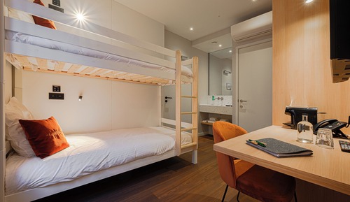 Family room with bunk bed