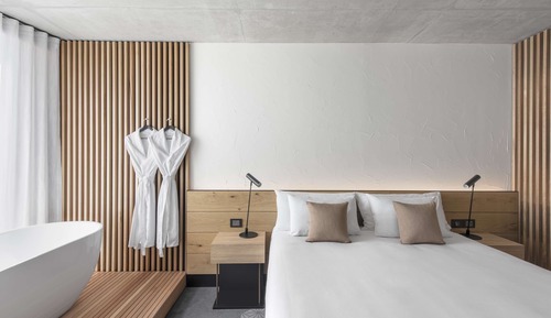 Urban Retreat Room King including 2 nightly drink vouchers
