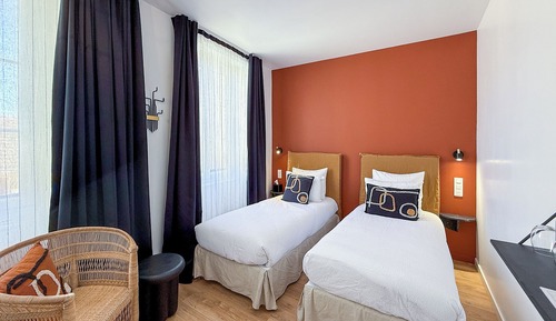 Economy Double Room (sanitaires partagés sur le palier)
