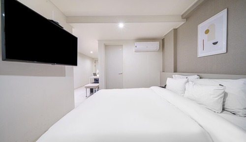 Room (Premium content (PC room) (with style)