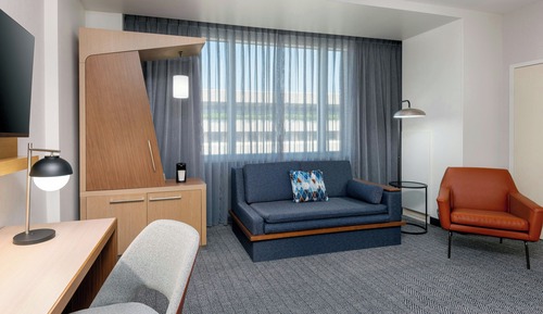 Room, 1 King Bed (Mobility Accessible, Roll-In Shower)