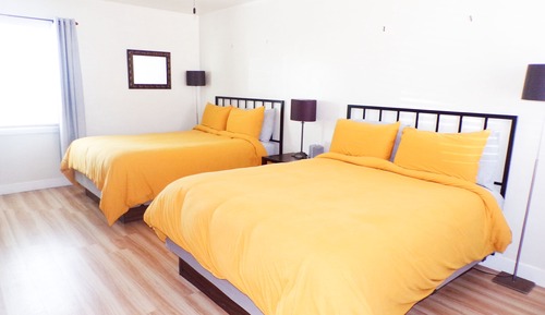 Family Rooms for Four - 2 queen beds - 1 Room