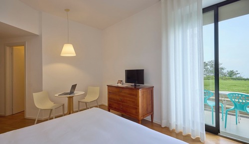 Superior Double or Twin Room, Sea View, Garden Area