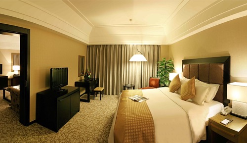 Deluxe Suite