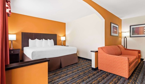 Suite, 1 King Bed, Non Smoking, Jetted Tub