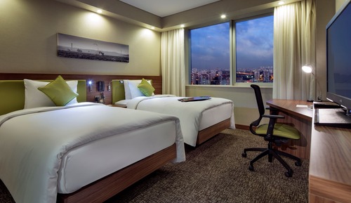 Family Room, 1 Queen Bed, Connecting Rooms