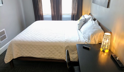 Deluxe King Private Room with Shared Bath