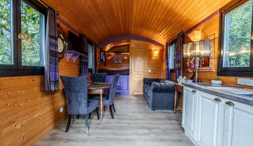 Mobile Home (Caravan Baroque)