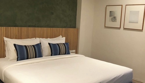 Suite Ocean View Villa with One Way Airport Transfer