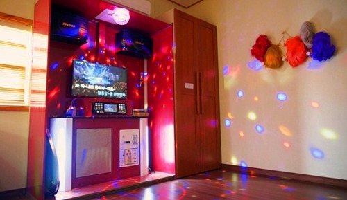 Room (Andes Building C (karaoke room O larg)