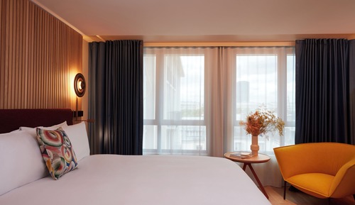 Junior Studio, 2 Bedrooms, Courtyard View