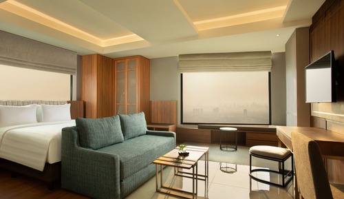 Sunrise Suite (Free 1 Cup of Starbucks Upon Arrival)