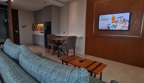Sunset Suite (Free 1 Cup of Starbucks Upon Arrival)