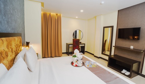 Deluxe Room, 1 Queen Bed