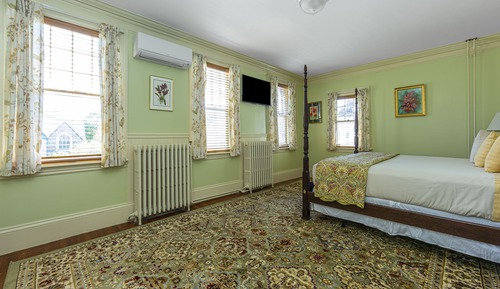 Signature Room, 1 King Bed, Non Smoking