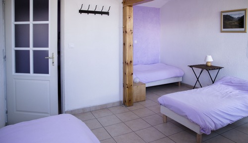 Standard Twin Room