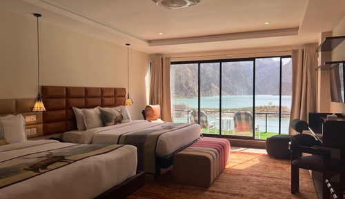Family Quadruple Room, Lake View