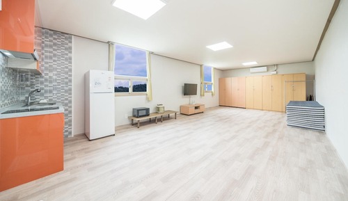 Basic Room, 1 Bedroom (sohoeuisil)