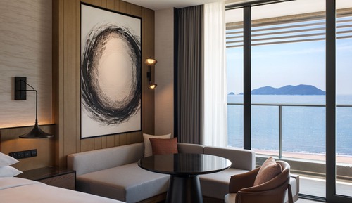 Room, 1 King Bed, Balcony, Ocean View