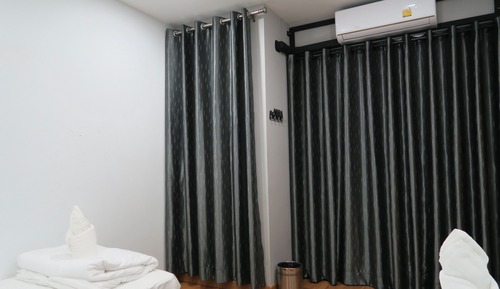 Economy Twin Room, 2 Twin Beds Share Bathroom