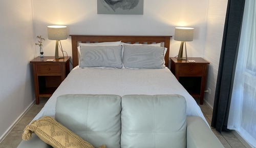 Studio Suite, Multiple Beds, Kitchen, Garden View