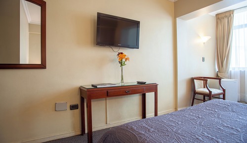 Standard Room, 1 Queen Bed
