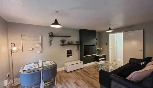 Deluxe Apartment, Ensuite, Garden View (2 bed 1 bath apartment)