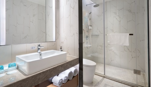 Room, 1 King Bed, Accessible Bathtub