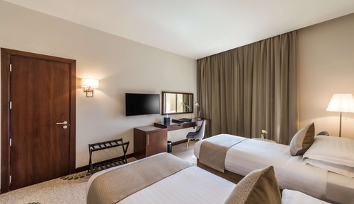 Superior Room, 2 Twin Beds, Non Smoking, City View