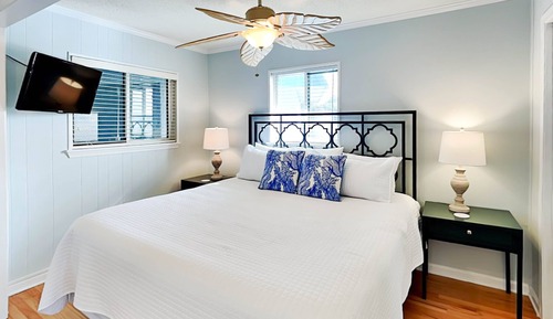 Condo, 1 King Bed with Sofa bed, Pool Access, Partial Ocean View (A301 - No Pets Allowed)