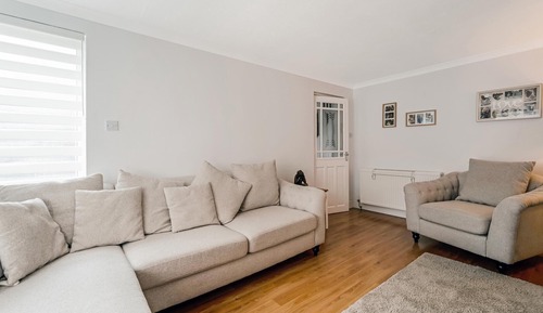 House (1 Bedroom)