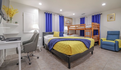 Deluxe Apartment