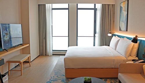 Superior Room, 1 King Bed