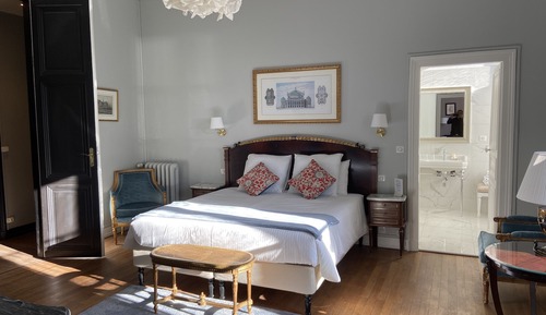 Deluxe Suite, Ensuite, Pool View (Charles Garnier)