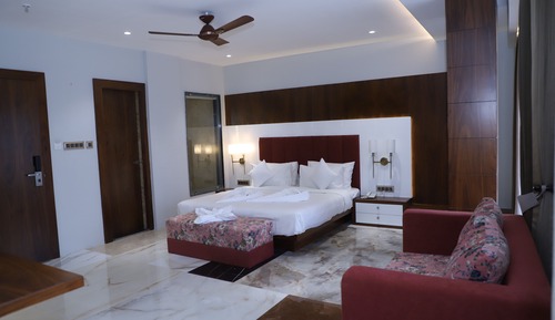 Royal Studio Suite
