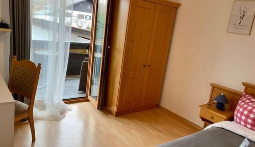 Traditional Single Room