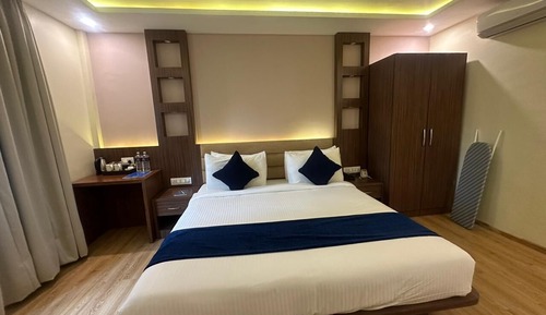 Premium Room, 1 King Bed