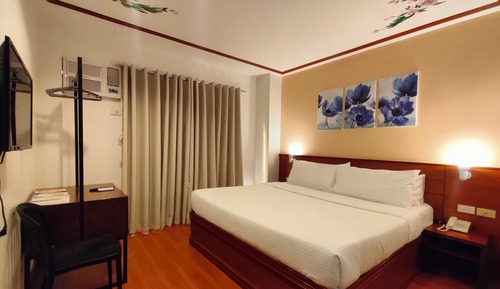 Deluxe Double Room, 1 King Bed, Balcony
