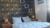 Basic Double Room (2)