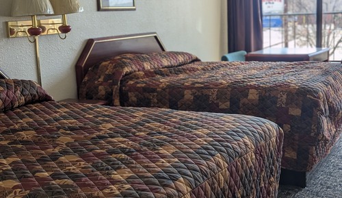 Basic Room, 2 Queen Beds