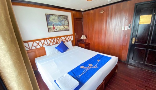 Deluxe Double or Twin Room, Smoking