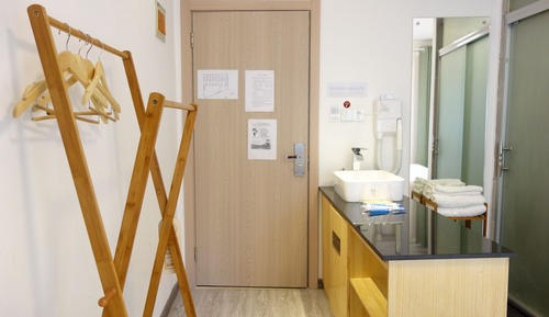 Basic Double Room