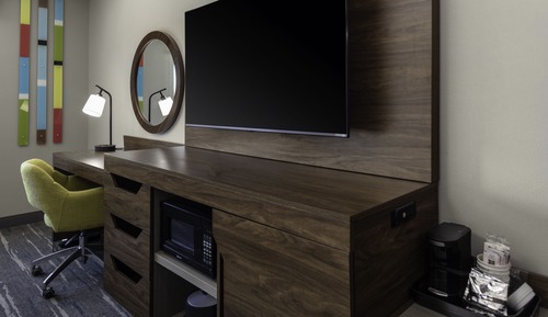 Room, 2 Queen Beds, Accessible (Mobility & Hearing, Roll-In Shower)